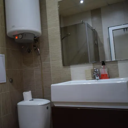 With 2 Bedrooms And Parking Near The Apartment Burgas